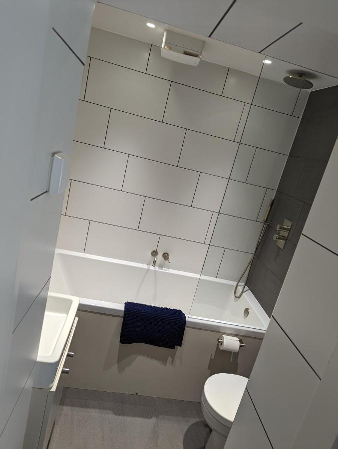 Basement Apartment In Central Μπαθ Εξωτερικό φωτογραφία